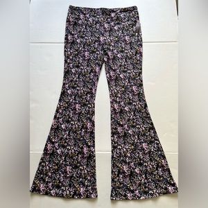 No Boundaries Flare Pants XXL 19 New with Tags Floral Soft